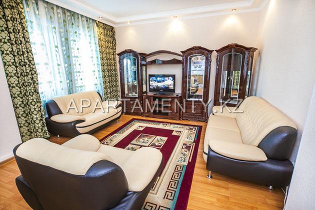 One-bedroom VIP apartment in Astana-Triumf HE