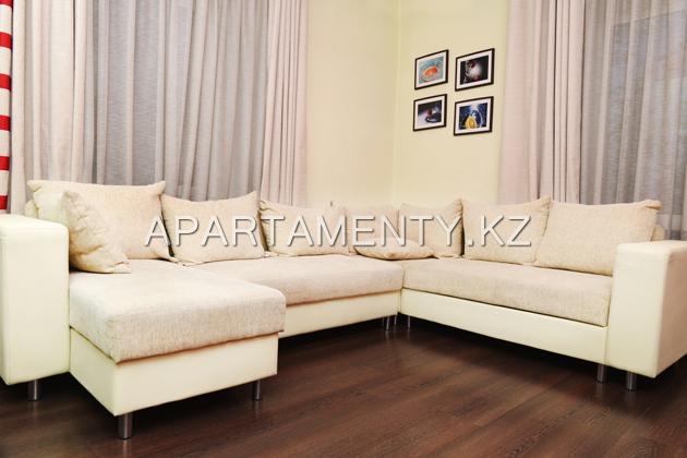 2-room apartment for daily rent, ul. Mustafina 20