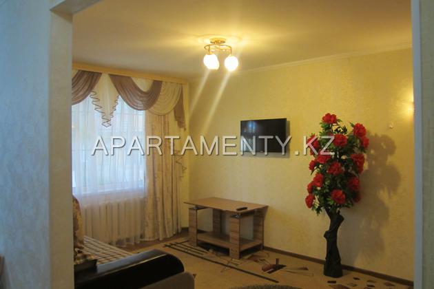 1-room apartment for a day, Alikhanov 40