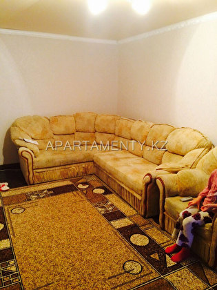 2-room apartment for daily rent, ul. satybaldina