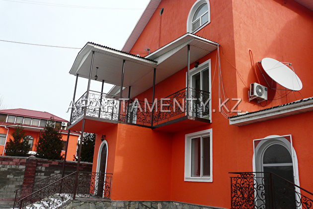 Cottage in the elite area for rent | Almaty