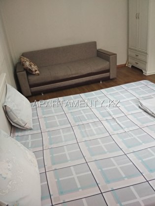 1-room apartment for daily rent, ul. Tole bi 125
