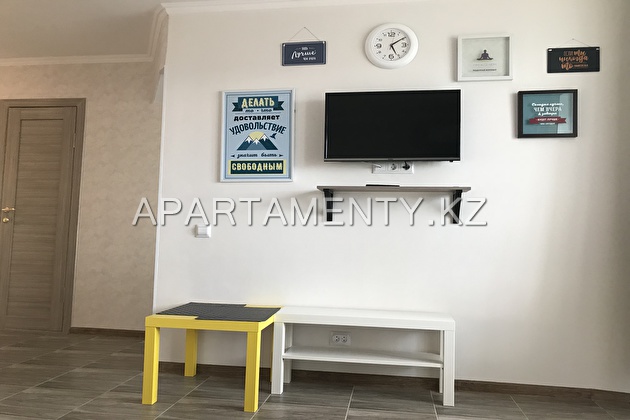 1-room apartment for daily rent, ul. Zheltoksan 12