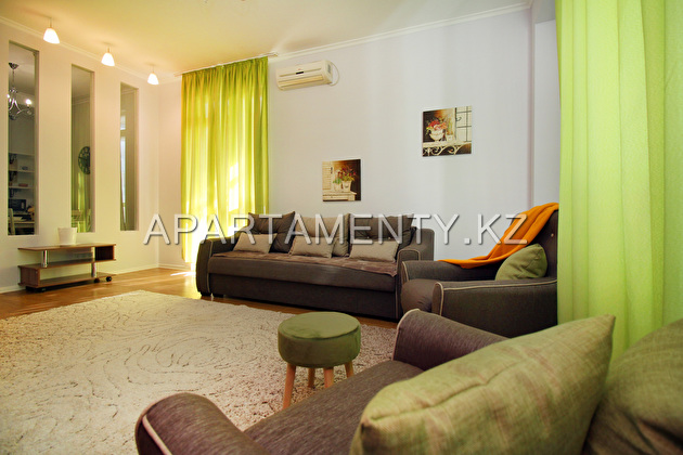 Two bedroom apartment daily in Navoi