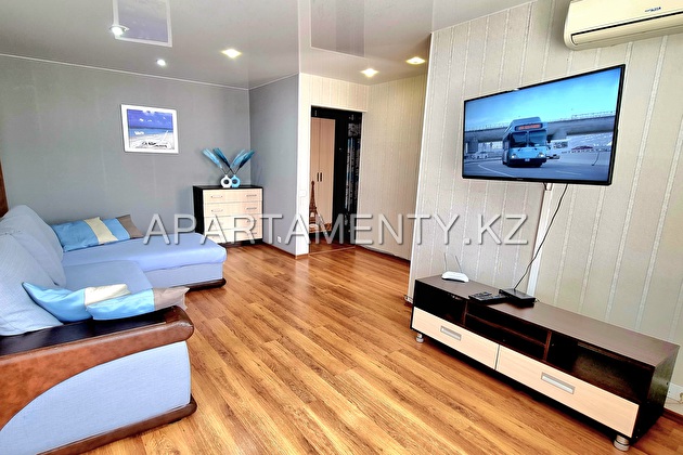 2-room apartment for daily rent, Astana str., 8