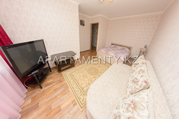 1-room apartment for daily rent, zhabaeva 137