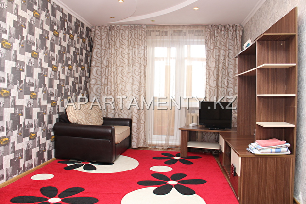 1-roomed apartment by the day, Tulepov str.