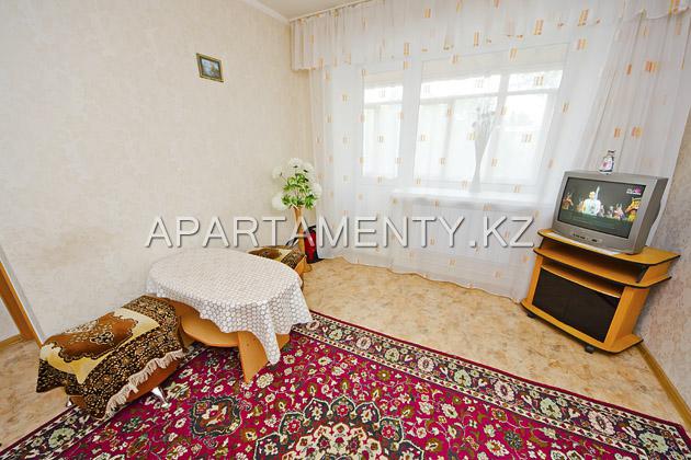 1-room apartment for daily rent, ul. Alikhanov 30