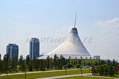 View on the Khan Shatyr center, Astana