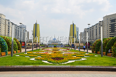 Nurzhol boulevard in Astana, Residence of President