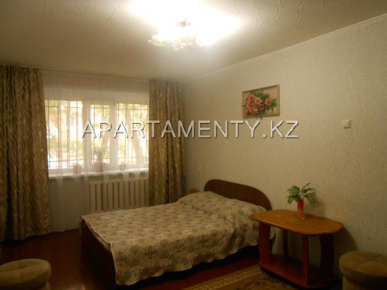 1-room apartment for daily rent, 38A Herzen str.