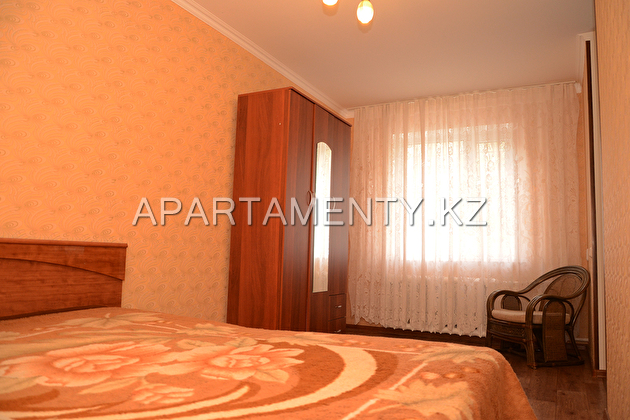 2-room apartment, 52 erubaeva str.