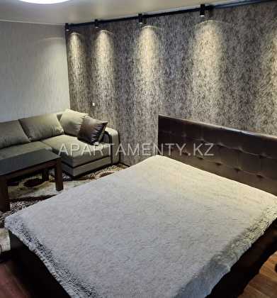 1-room apartment Lux for daily rent, Auezova str.