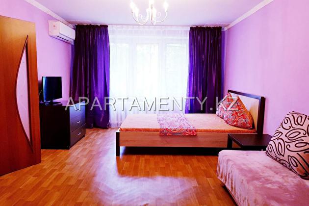 1-room apartment for daily rent, ul. Krivoguz 8