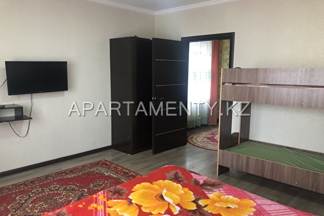 1-room apartment for daily rent, Dostyk str., 63