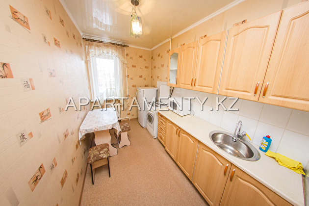 2-room apartment, st. Karima Sutyusheva 77