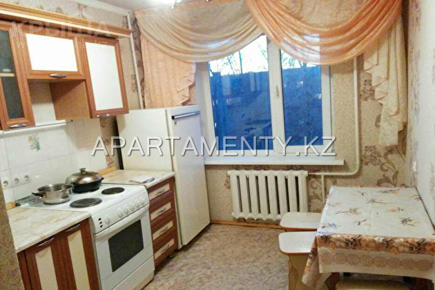 2-roomed apartment by the day, st. Kutuzova 170