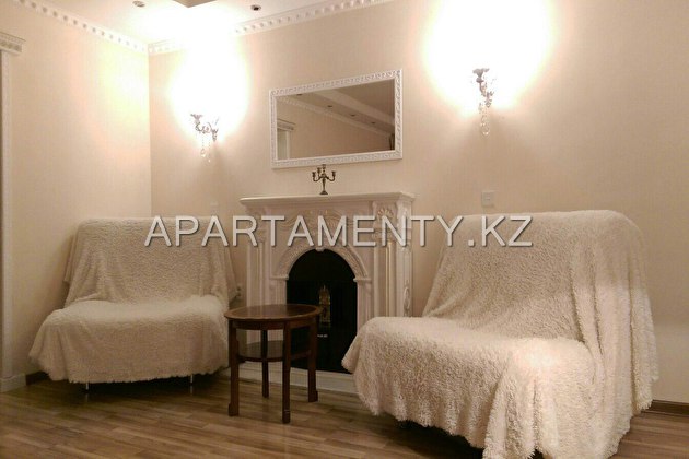 3-roomed apartment by the day, st. Kamzin Ave. 114