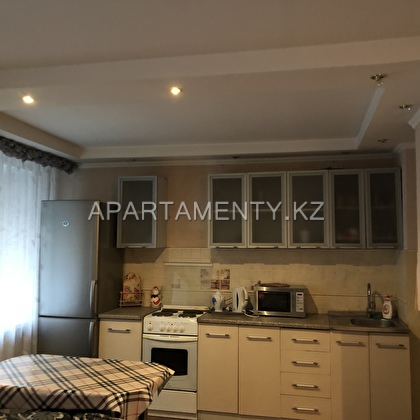 4-room apartment for daily rent, 5 Bakinskaya str.