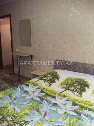 1-room apartment for daily rent, ul. Bekturova 71