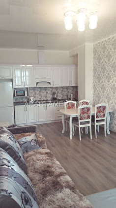 2-room apartment for daily rent, PR. Saryarka 5/1