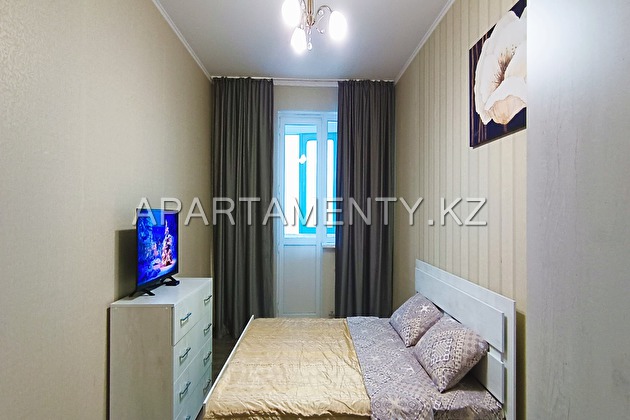 2-room apartment, 7 saraishyk street