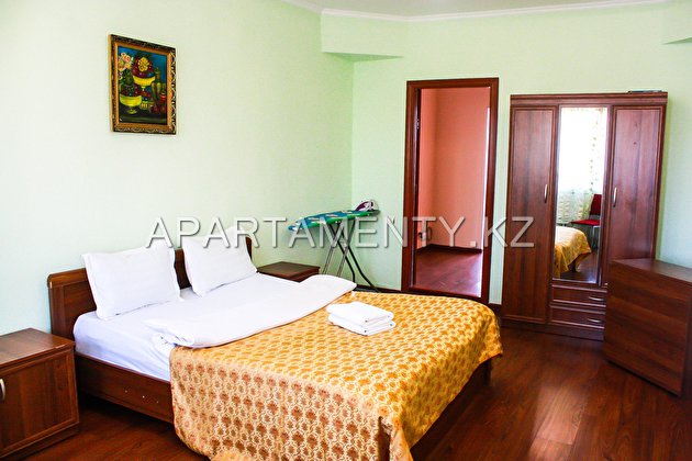 1-bedroom apartment for rent, Kunayev St. 164