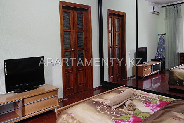 1-bedroom apartment for rent, Kaldayakova 38