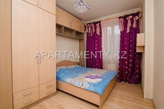 3-bedroom apartment for rent, 34 Sarayshyk St.