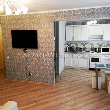 2-room apartment, St. Toraigyrov 107