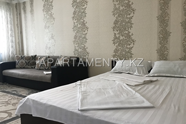 1-room apartment for daily rent, imanbaeva str. 10