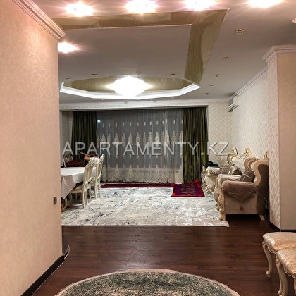 3-room apartment for daily rent in Aktobe