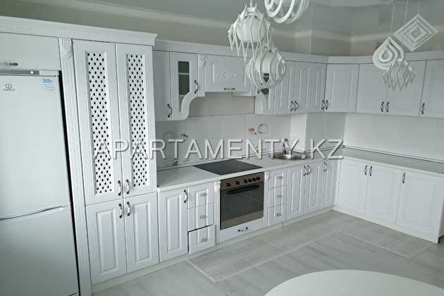 5-room apartment for daily rent in Aktobe