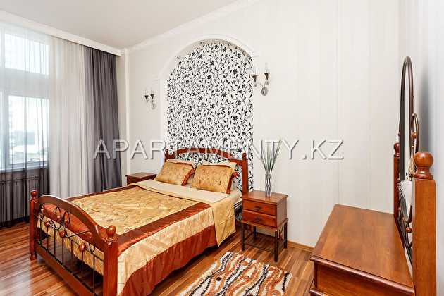 1-room apartment for daily rent, ul. Kunaeva 12/2