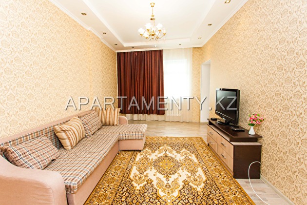 1-room apartment for a day, Saryarka Ave. 17