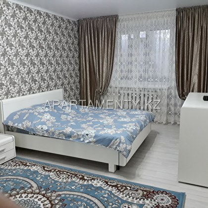 1-room apartment for a day, street Aiteke Bi 42