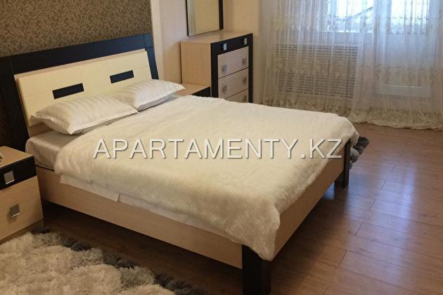 4-room apartment for daily rent in Shymkent