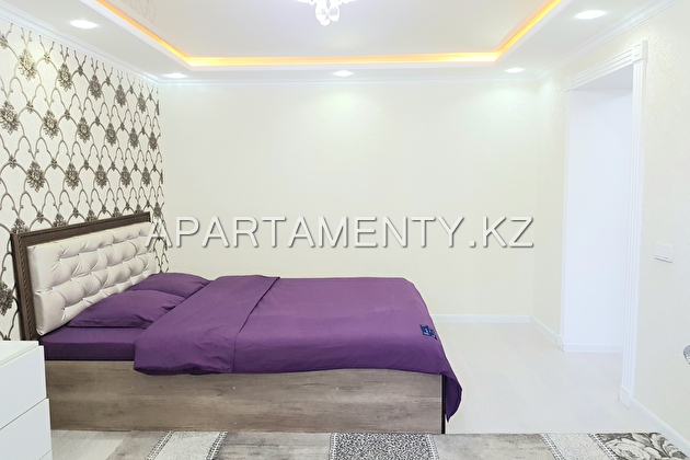 1-room apartment in Shymkent