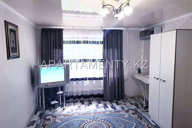 1-room apartment in Shymkent