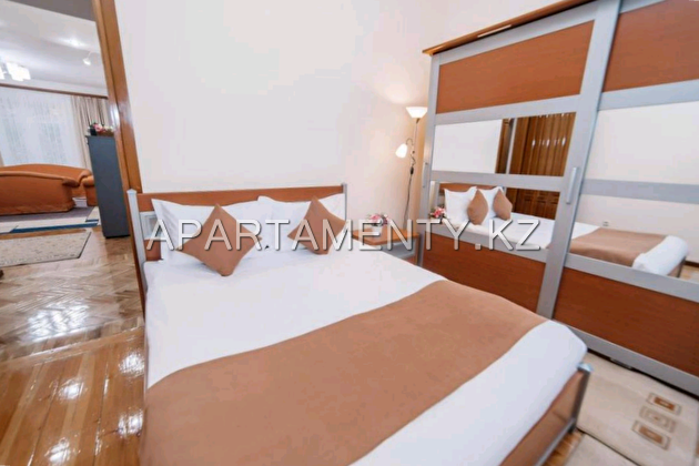 3-room apartment in Shymkent