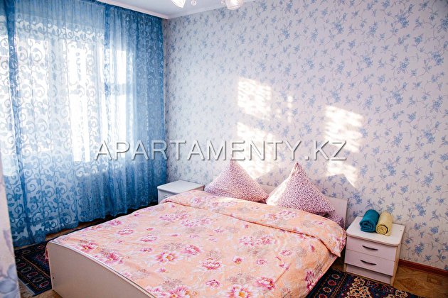 2-room apartment for daily rent in Semey