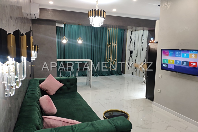 3-room apartment for daily rent in Almaty