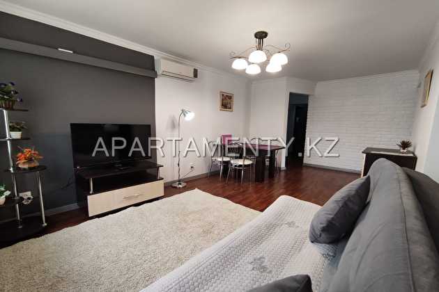 2-room apartment, Nauryzbai batyr 82