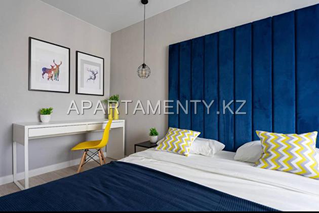 3-room apartment, 66 Abylkhayyr Khan Ave.