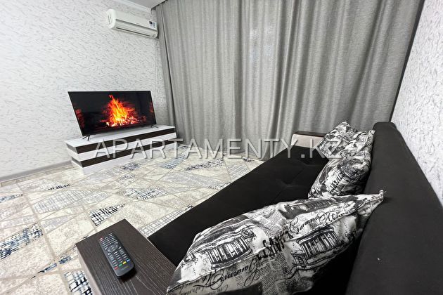 1-room apartment for daily rent, Batys-2