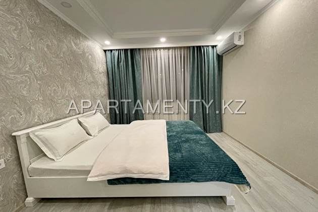 One-bedroom apartment for daily rent in Almaty