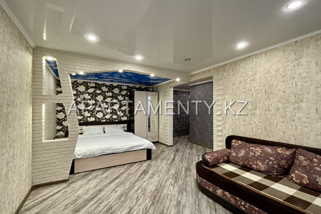 1-room apartment, International 32