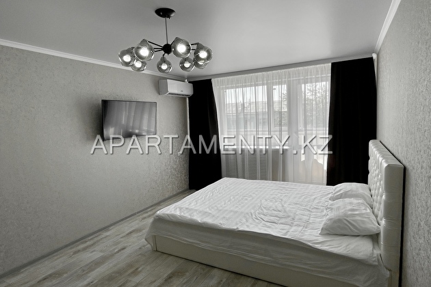 1-room apartment for daily rent, Nazarbayeva 134