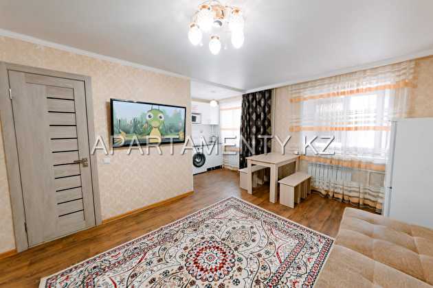 3-room apartment for daily rent, PR. Bukhar Zhyrau