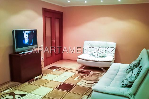 2-room apartment, ul. Alikhanov 28/1